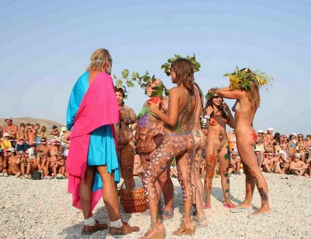 Naturism on the Black Sea Photos - Neptune Day in good quality [Euronat naturism]