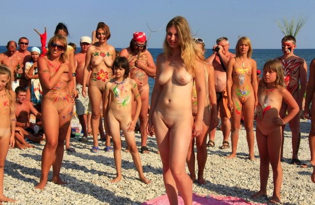 Naked people naturism nudism photo pure world download [Euronat naturism]